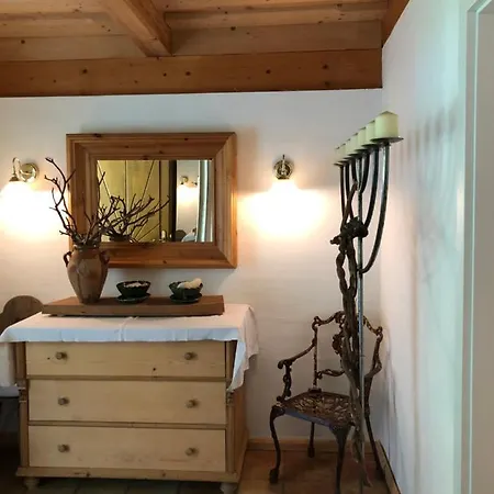 Charmantes In Erhoehter Aussichtslage * Modriach