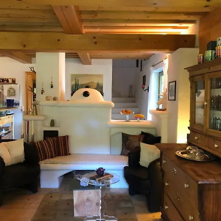 Villa Charmantes In Erhoehter Aussichtslage Modriach