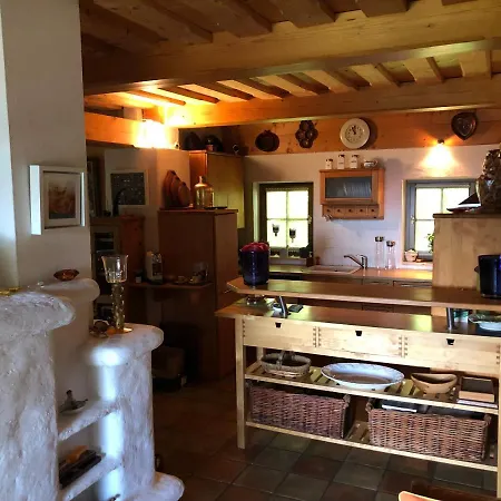 Charmantes In Erhoehter Aussichtslage Modriach