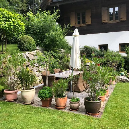 Charmantes In Erhoehter Aussichtslage *