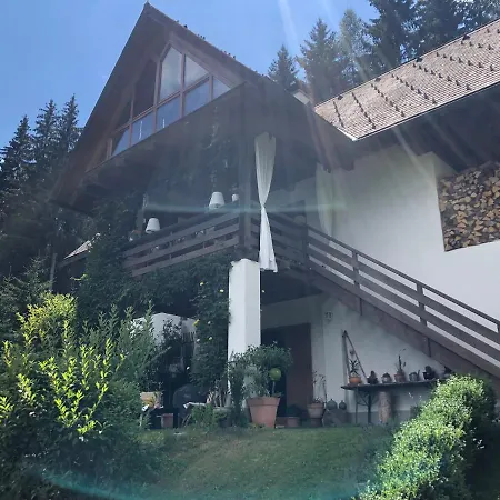 Charmantes In Erhoehter Aussichtslage Vila *