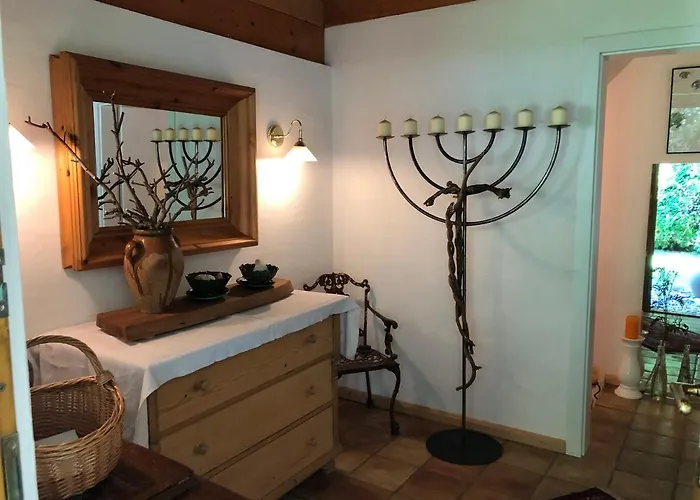 Charmantes In Erhoehter Aussichtslage Villa *