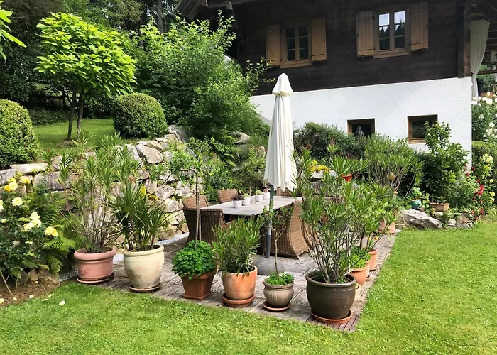 Charmantes In Erhoehter Aussichtslage *