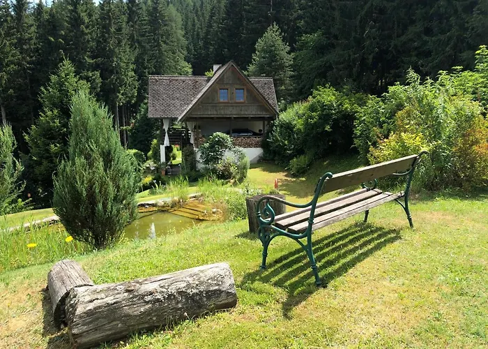 Villa Charmantes In Erhoehter Aussichtslage *